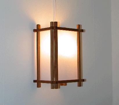 Japanse lantaarn in kersen en rijstpapier